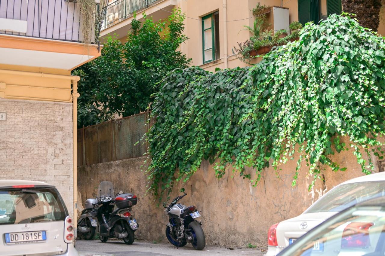 Living Salerno B&B Kültér fotó